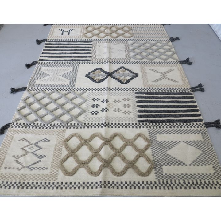 KNOTTED FLAT-WEAVE KELIM CARPET