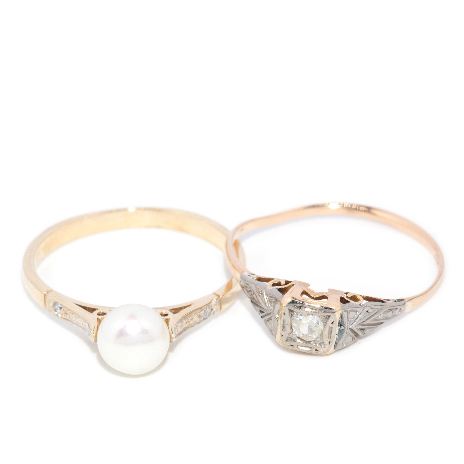 Diamond Ring in 18ct Yellow & White Gold & Pearl Ring in 9ct Gold