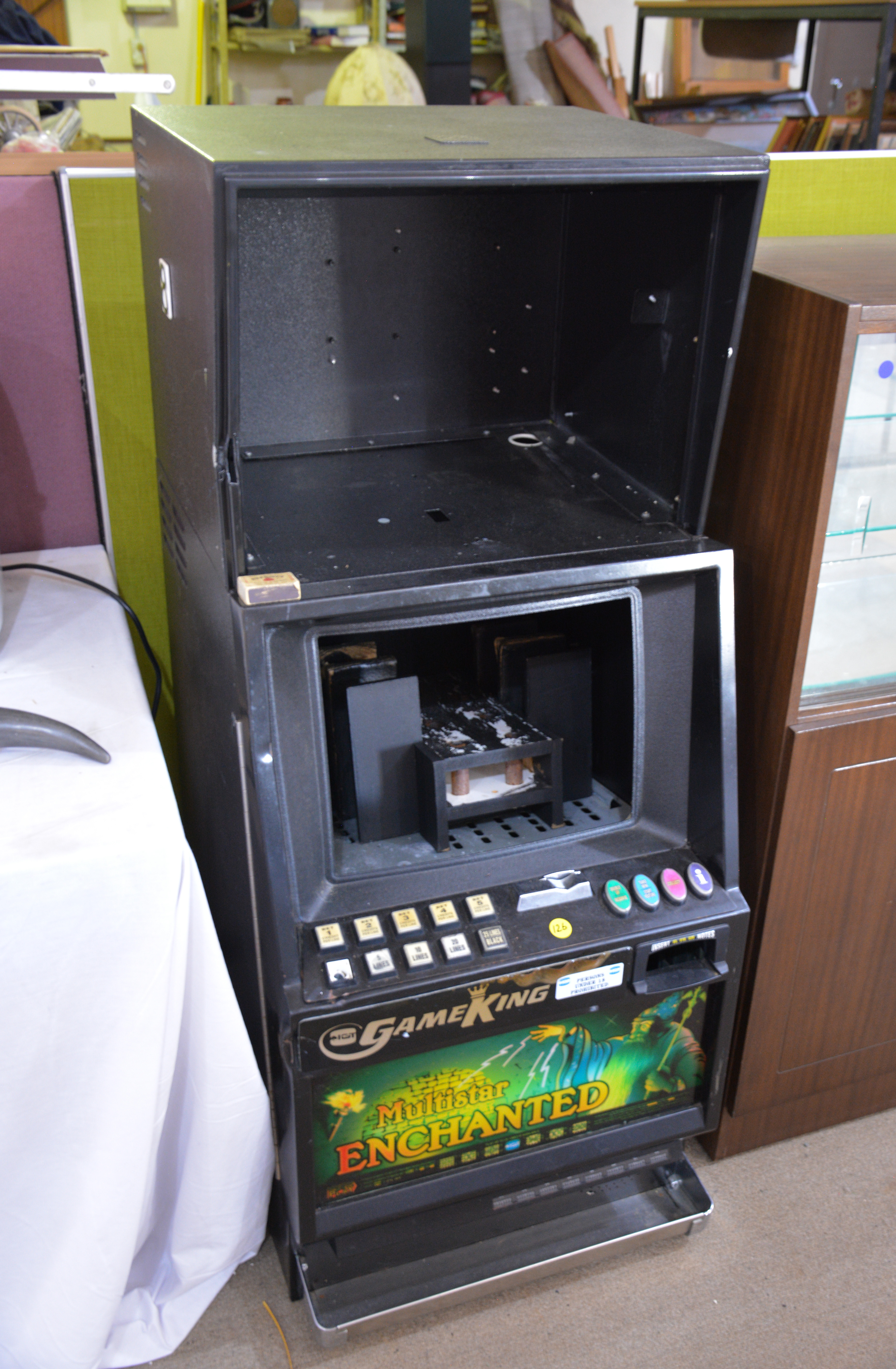 Betting/Gaming Machine Chassis - Vintage — NZ auction result