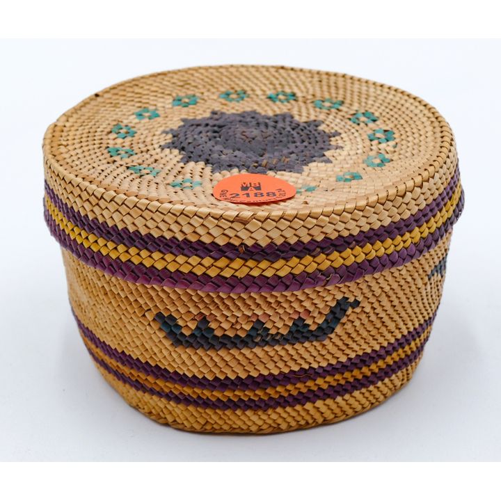 Makah Covered Indian Basket with Canoe 4''