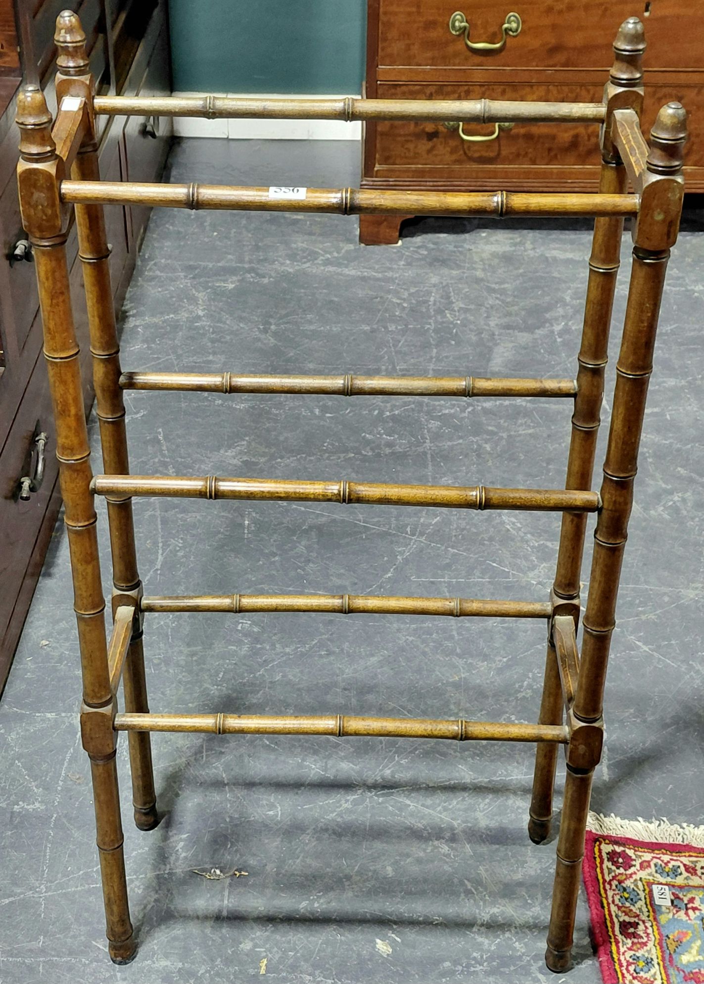 556 · A SIMULATED BAMBOO TOWEL RAIL