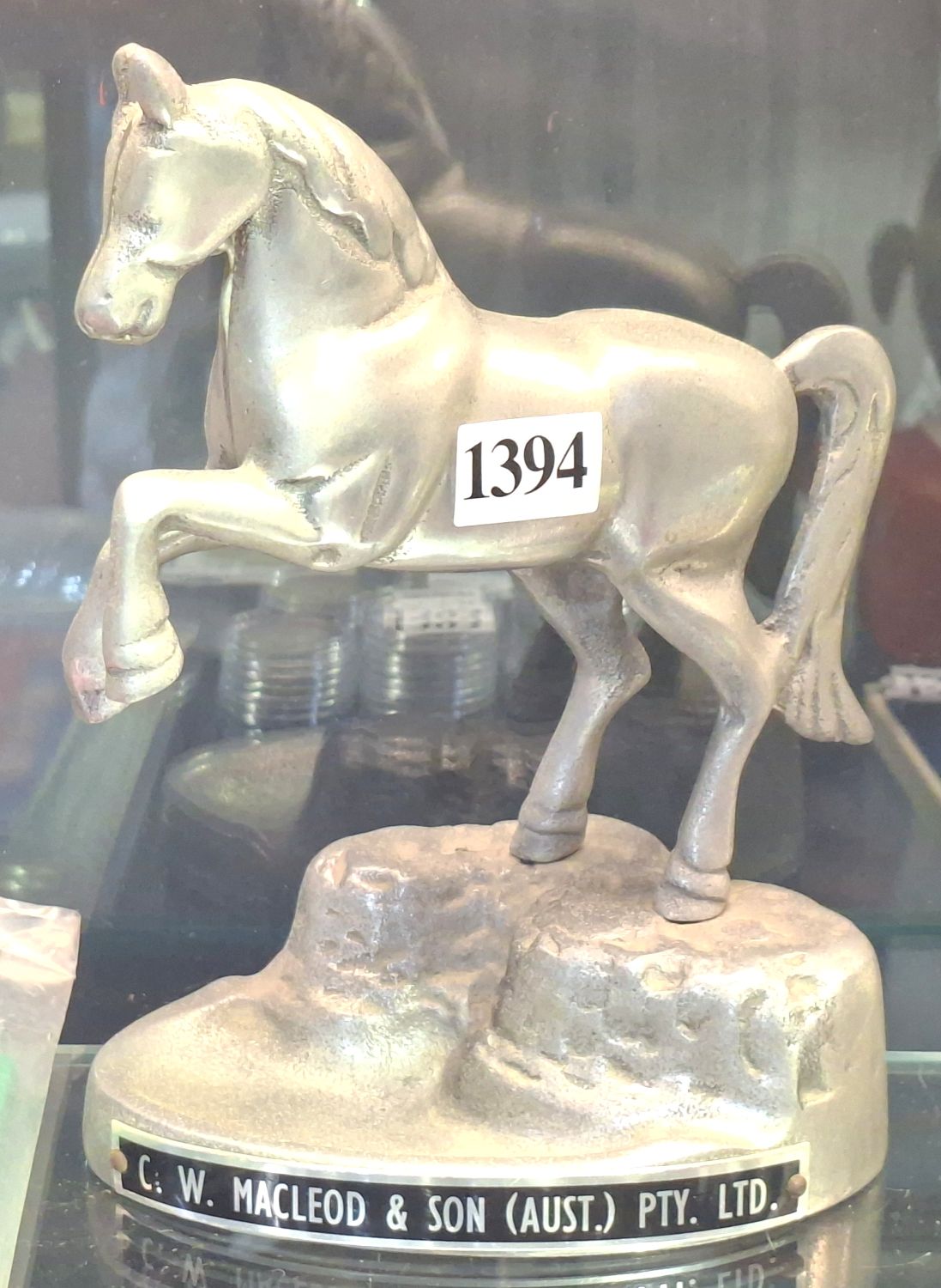 1394 · CAST METAL HORSE ASHTRAY