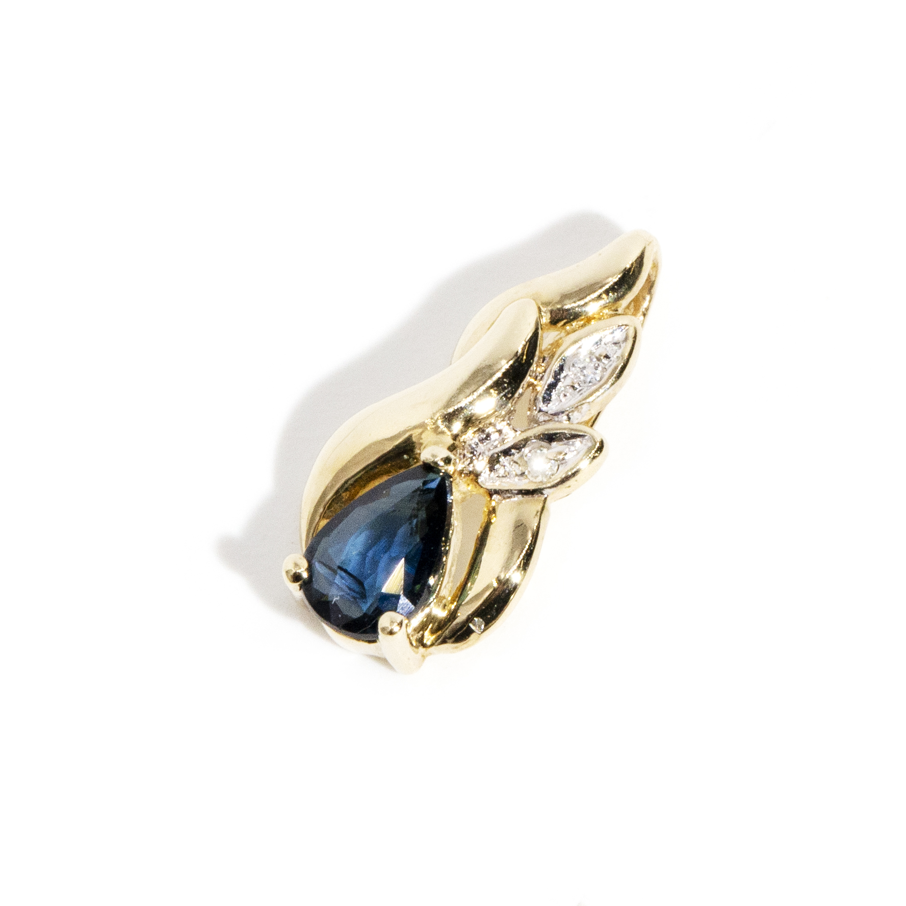 198 · Sapphire & Diamond Pendant
