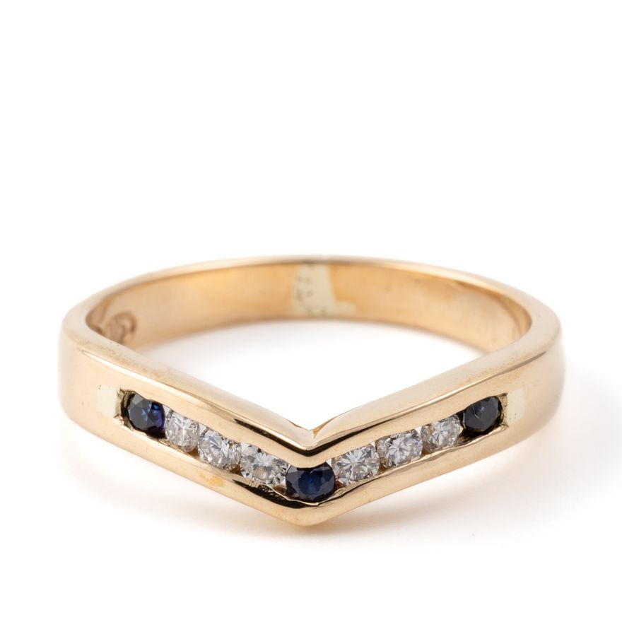 Sapphire & Diamond Ring 9ct