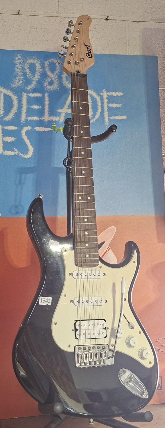 CORT G110 ELECTRIC GUITAR