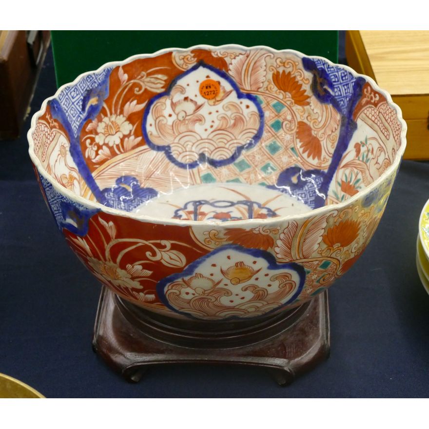 Old Japanese Imari Scalloped Bowl on Stand 11''