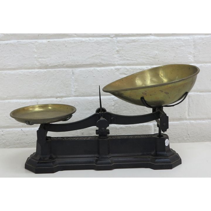 AVERY 10LB SCALE