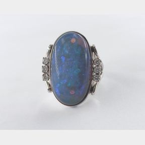 20.63ct Opal Centre With 0.303cts Diamonds In 18ct White Gold Ring Colour H/I Clarity Vs/Si - 51533/128