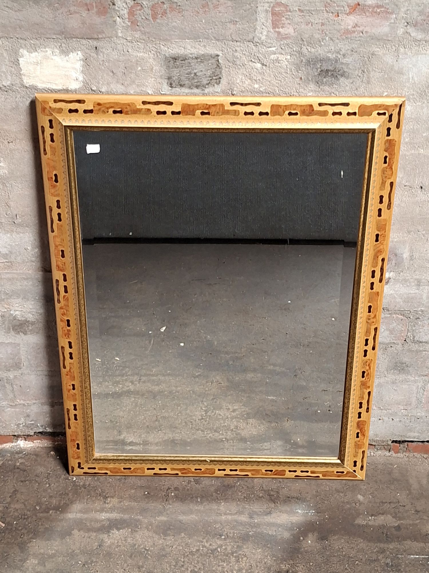 215 · WALL MIRROR
