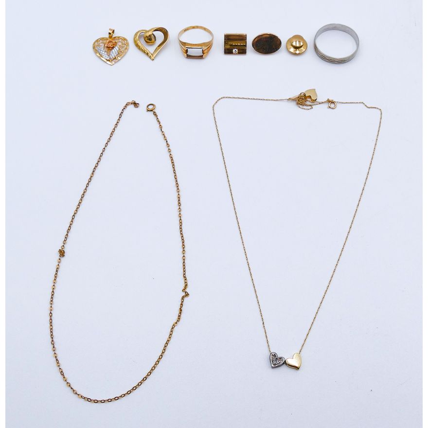 Box Misc. 10k Gold Jewelry - 11.1 Grams TW
