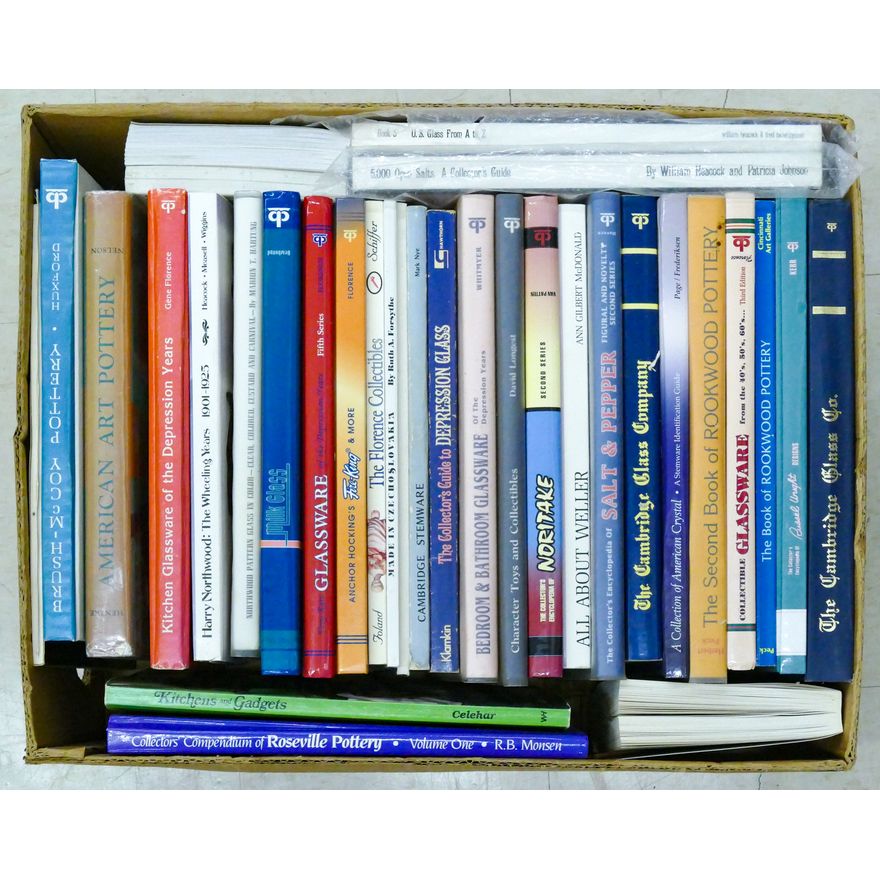 Box Vintage Glassware Books etc.