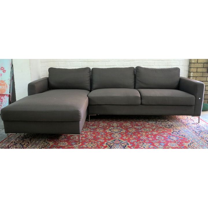 UPHOLSTERED L-SHAPED LOUNGE SUITE