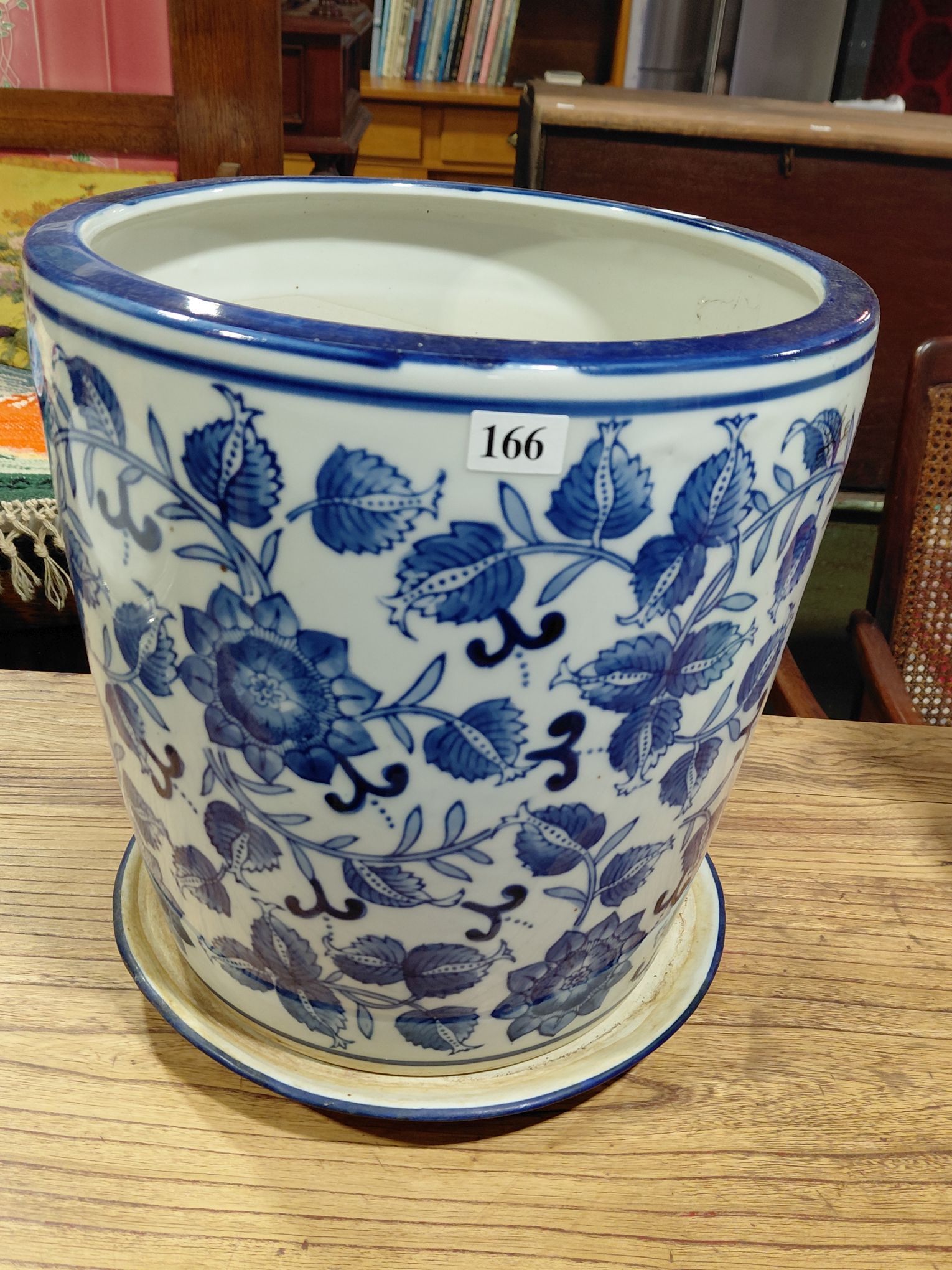 166 · CERAMIC JARDENIER