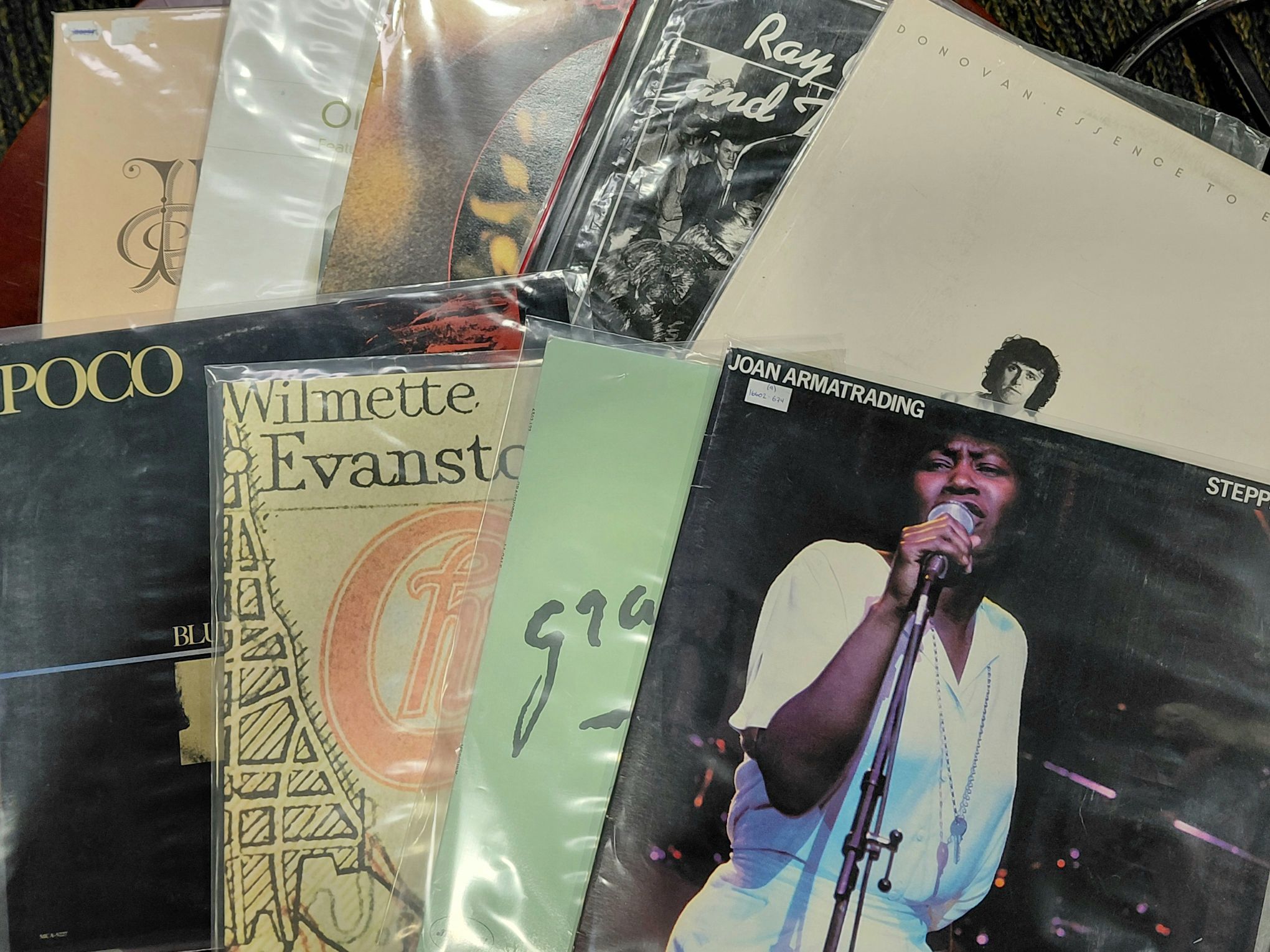 162 · GROUP OF VINYL RECORDS