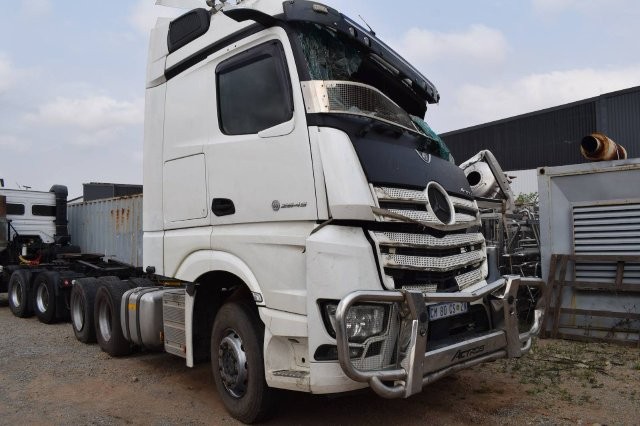2022 Mercedes-Benz Actros 2645LS/33RE CKD5 A/T 6X4 Double Axle Mechanical Horse