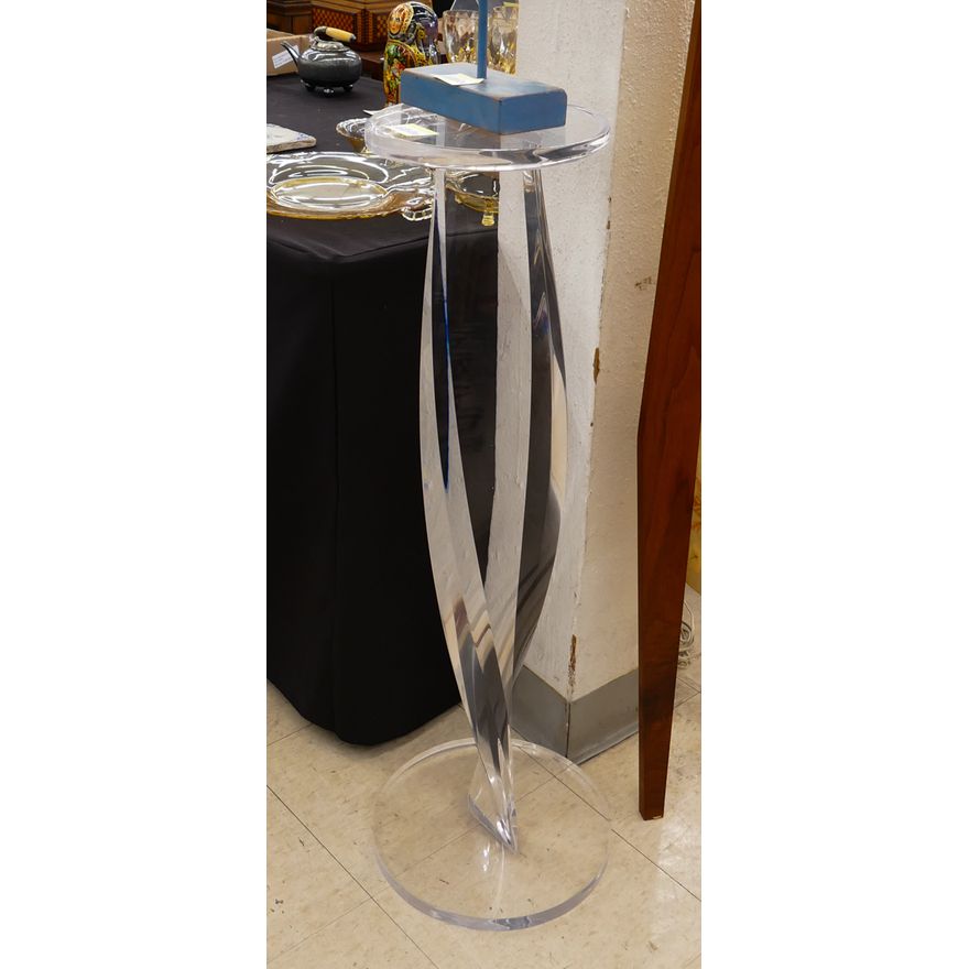 Shlomi Haziza 37'' Acrylic Pedestal