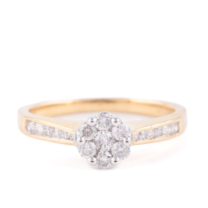 Half Carat Diamond Cluster 10ct Gold