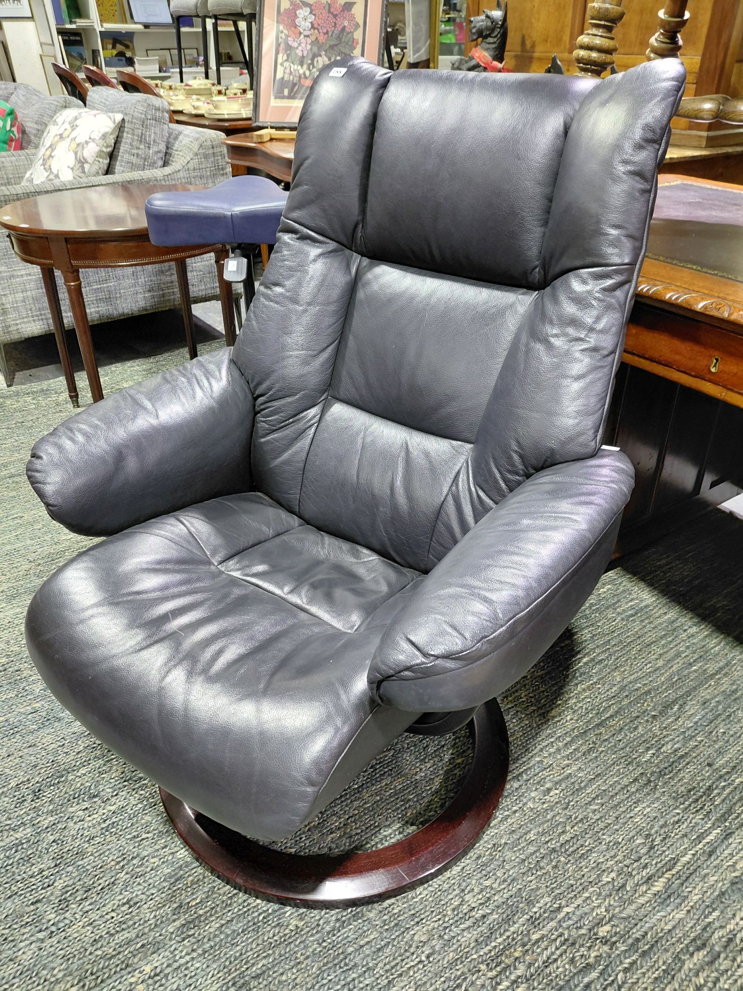 188 · IMG LEATHER SWIVEL CHAIR
