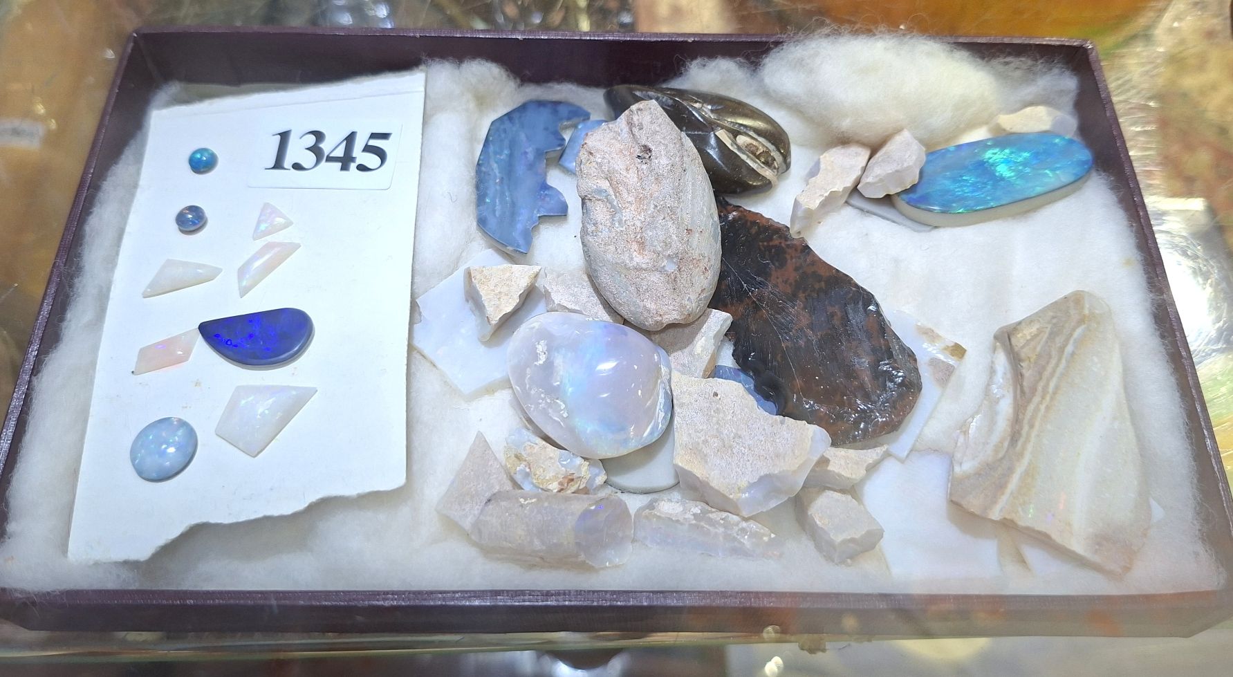 1345 · SELECTION OF VARIOUS OPALS