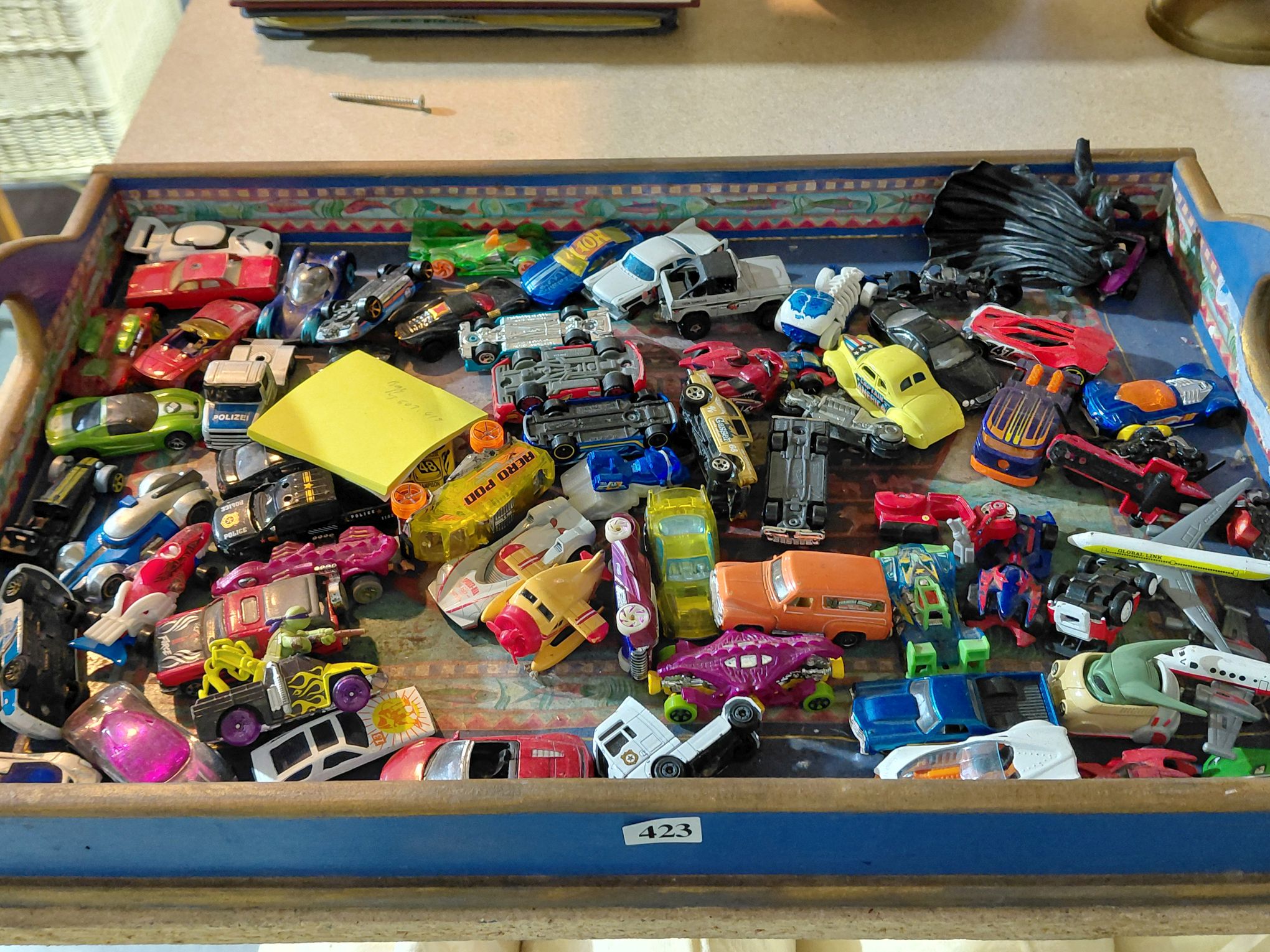 423 · HOTWHEELS CARS