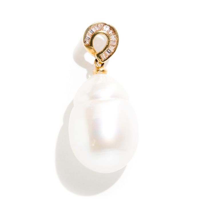 South Sea Pearl & Diamond 18 Carat Gold Pendant