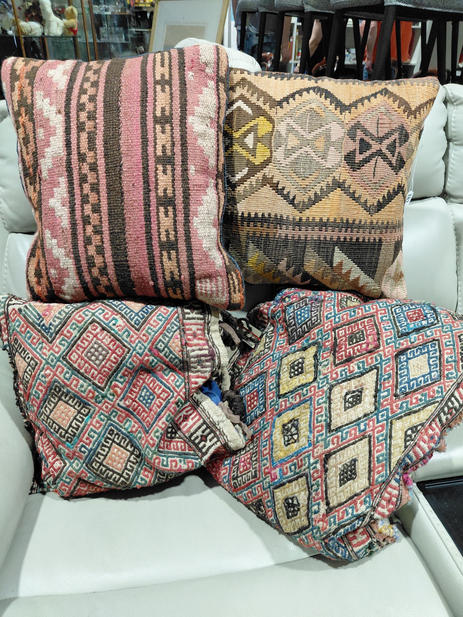 182 · SOUMAK CUSHIONS