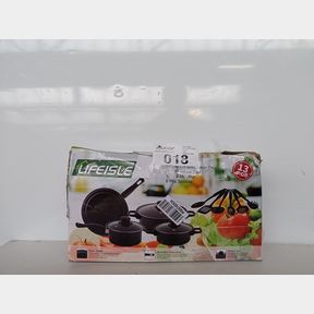 12 PIECE BLACK CARBON NON-STICK COOKWARE SET -