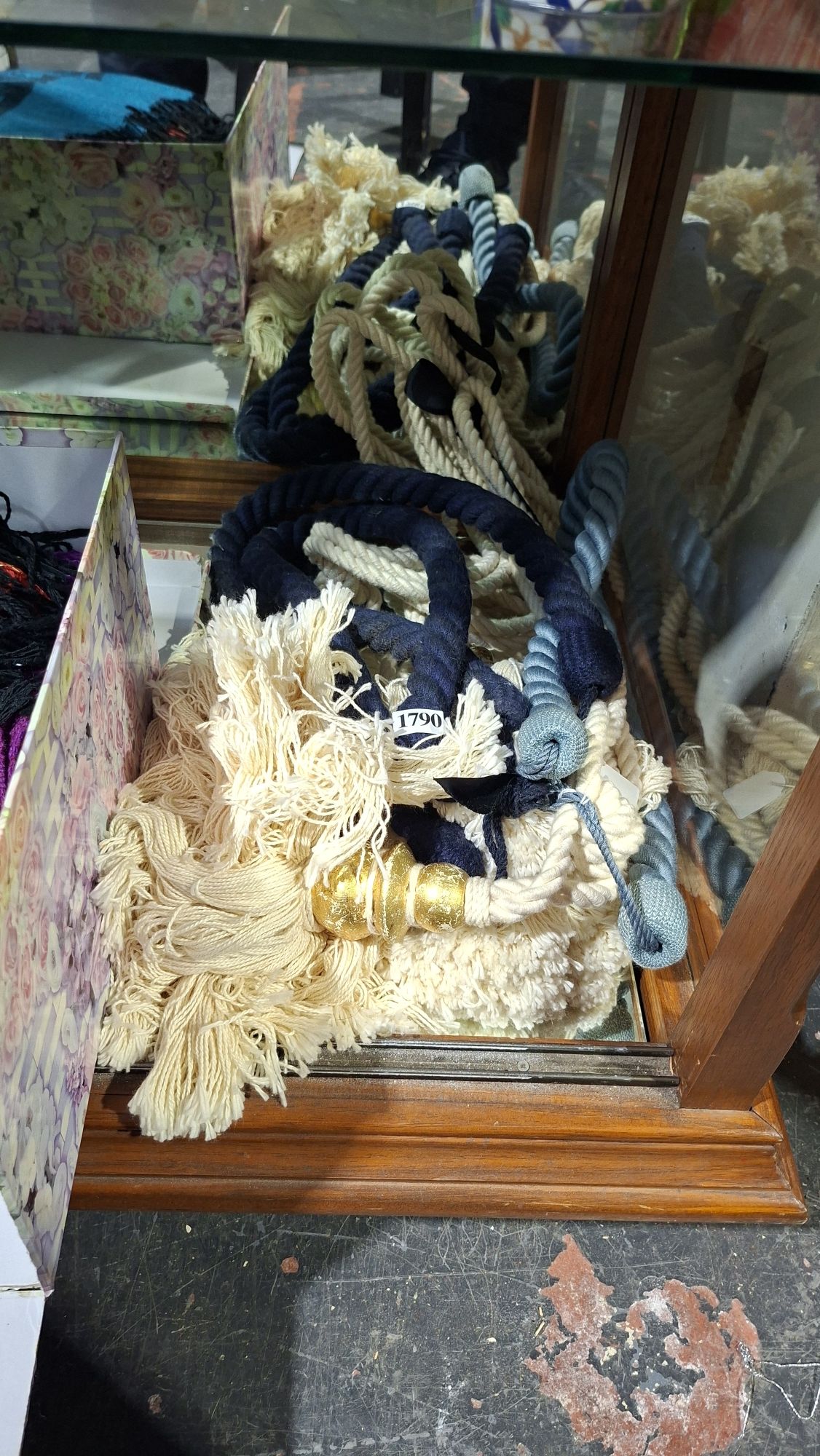 Quantity Of Curtain Ties