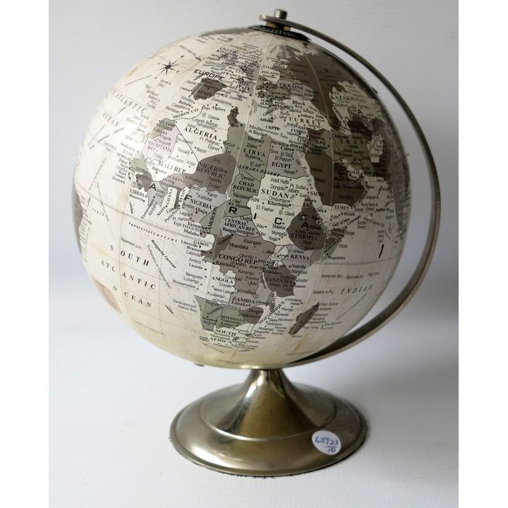 SMALL WORLD GLOBE