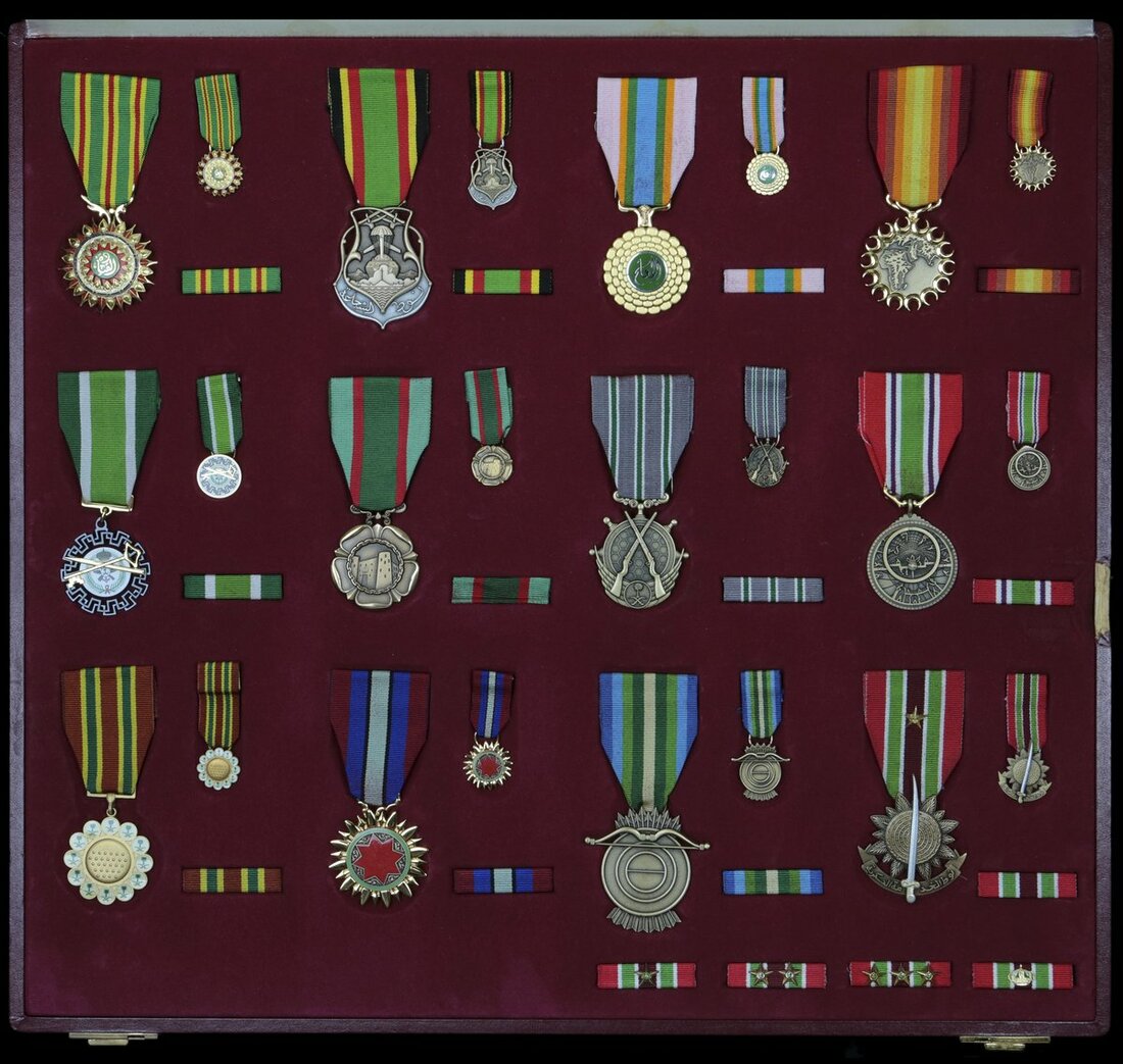 A rare cased set of Saudi Medals Saudi Arabia, Kingdom, a cased set ...