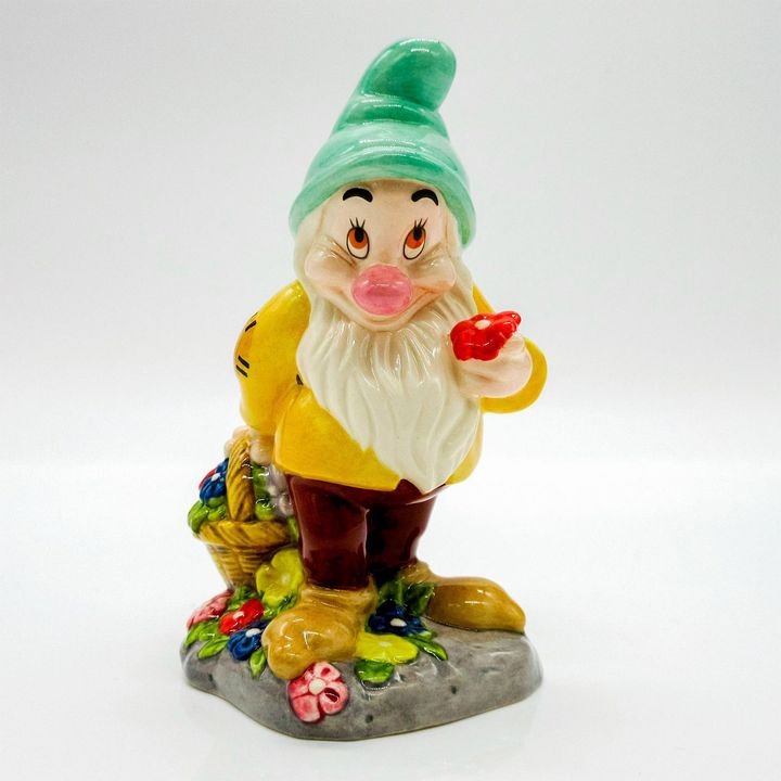 Aw Shucks SW23 - Royal Doulton for Disney Figurine