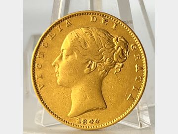 1844 VICTORIA YOUNG HEAD LONDON MINT SHIELD GOLD SOVEREIGN