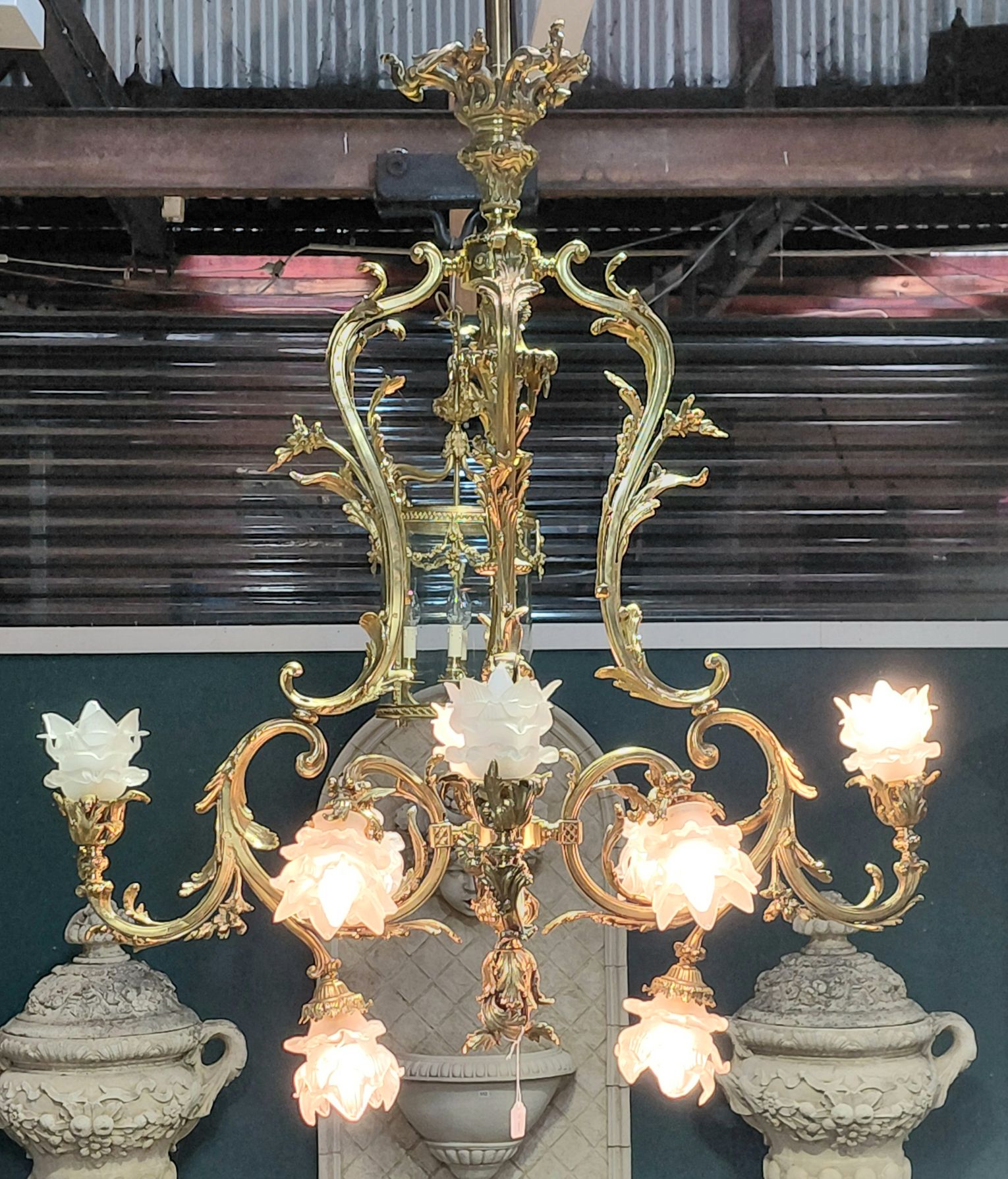 570 · ANTIQUE FRENCH CHANDELIER