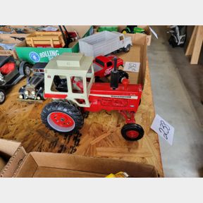 International Ertl Turbo Farm-All 1456 tractor
