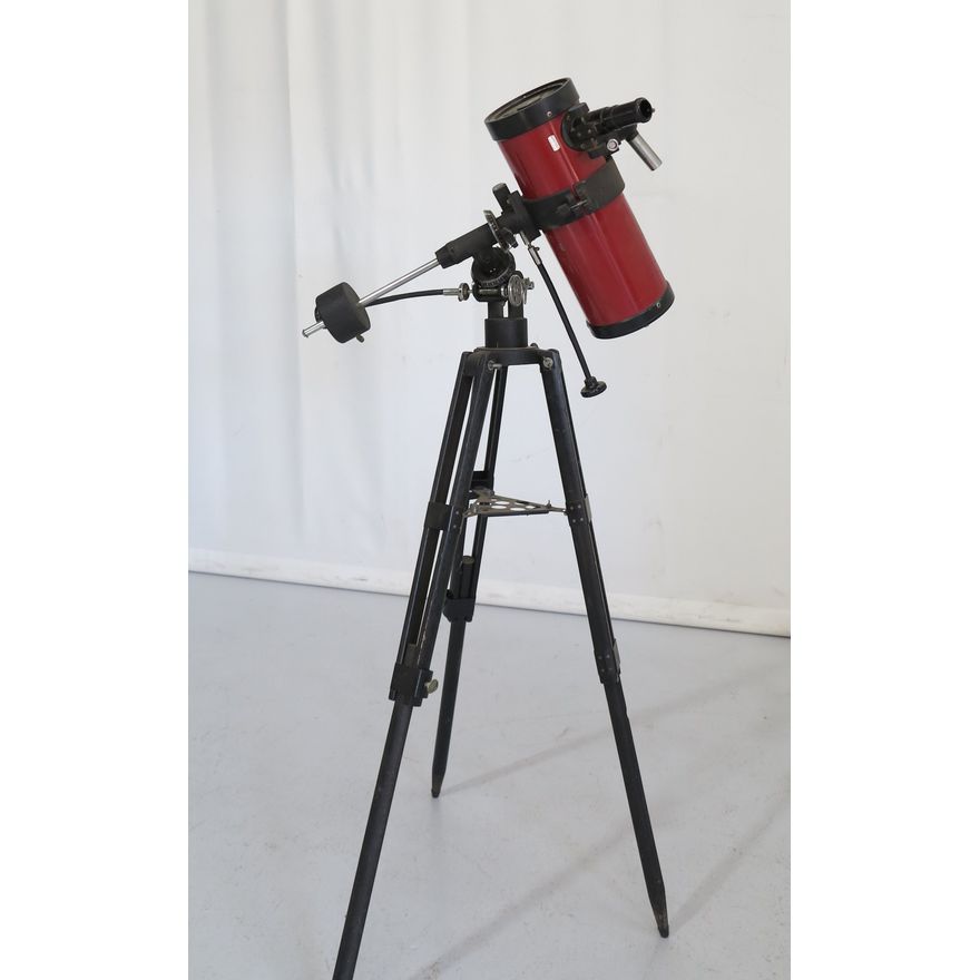 TASCO ASTRONOMICAL TELESCOPE ON TRIPOD STAND as found