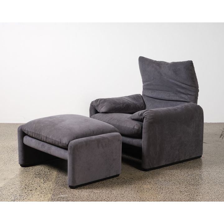 Vico Magistretti (designer) - A ‘Maralunga’ armchair and matching ottoman