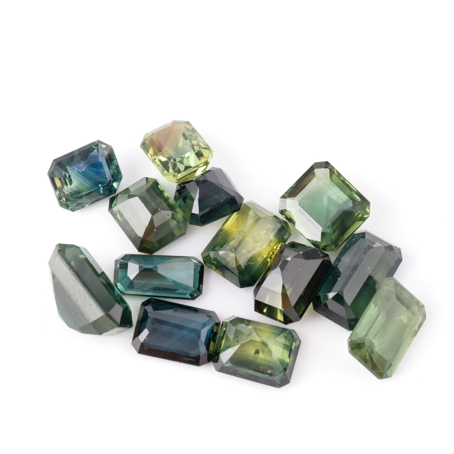 176 · 24.25 Carats Australian Sapphires