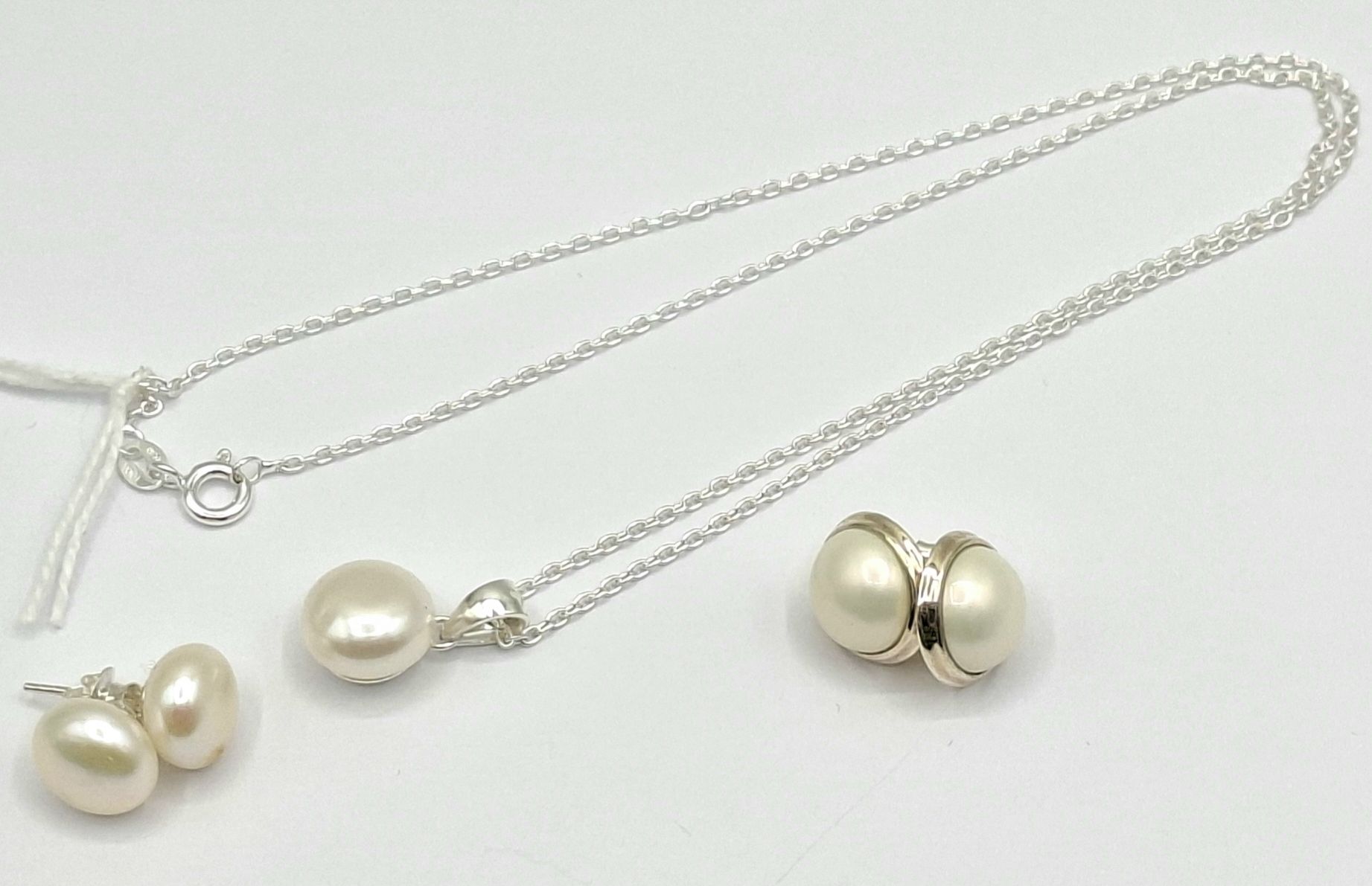 1136 · STERLING SILVER PEARL JEWELLERY