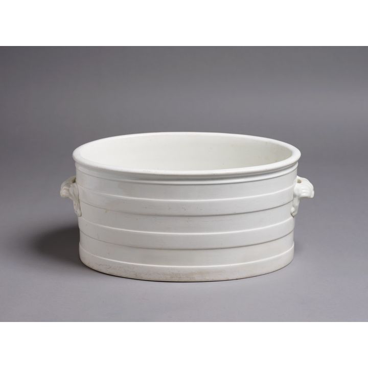 A 19th Century English Copeland & Garrett footbath