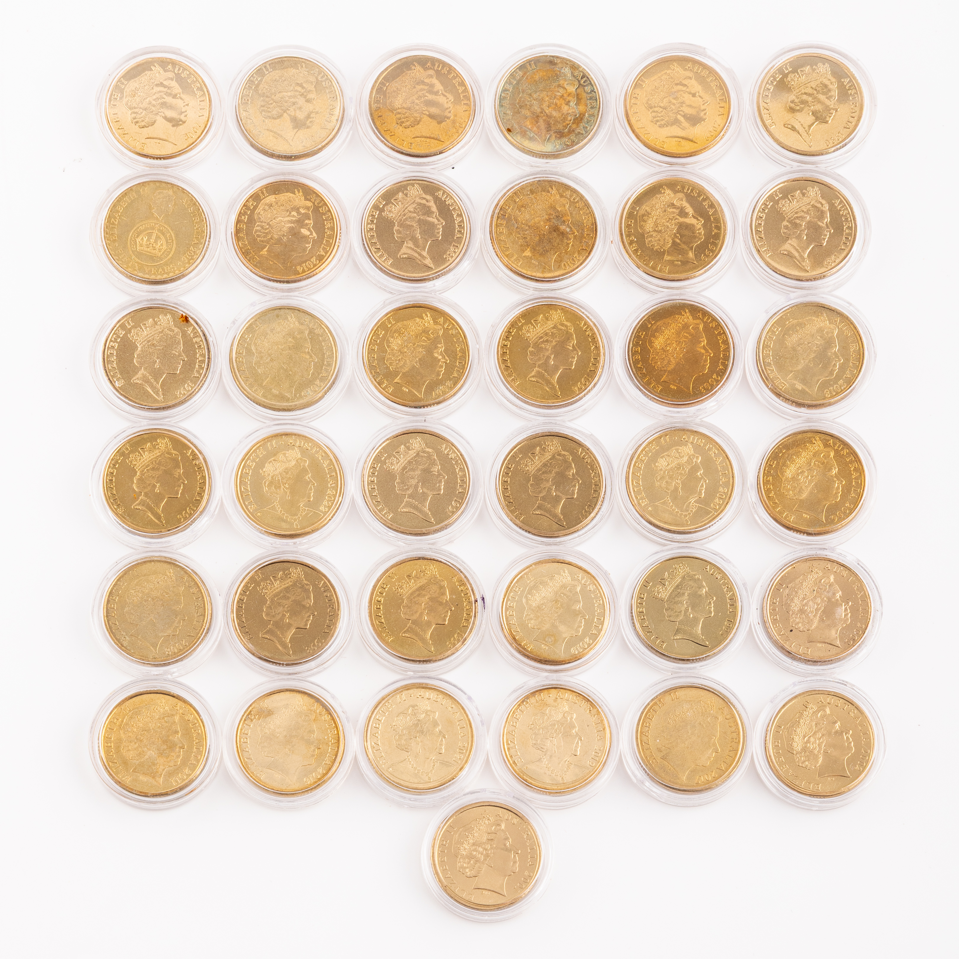 82 · Elizabeth II, Gwoya Jungarai, Two Dollars, 1989 - 2022,  UNC
