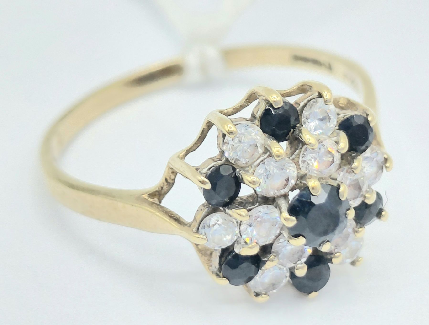 9ct Gold Sapphire Ring