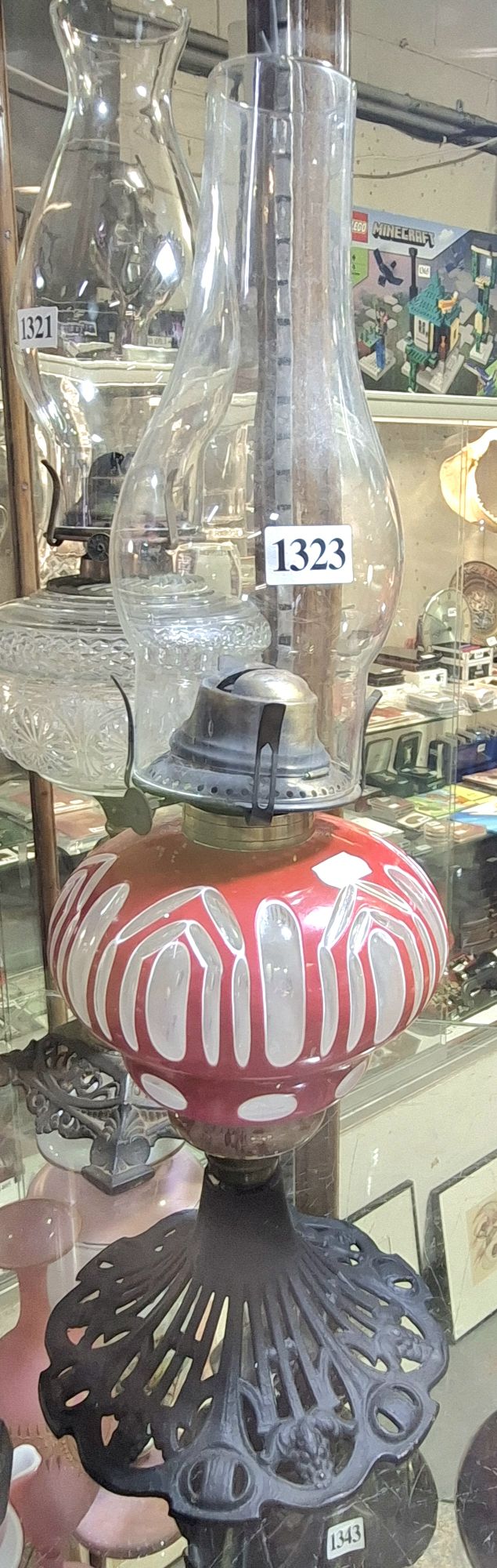 1323 · VINTAGE OIL LAMP