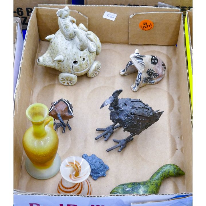 Box Small Ethnic Animal Figures