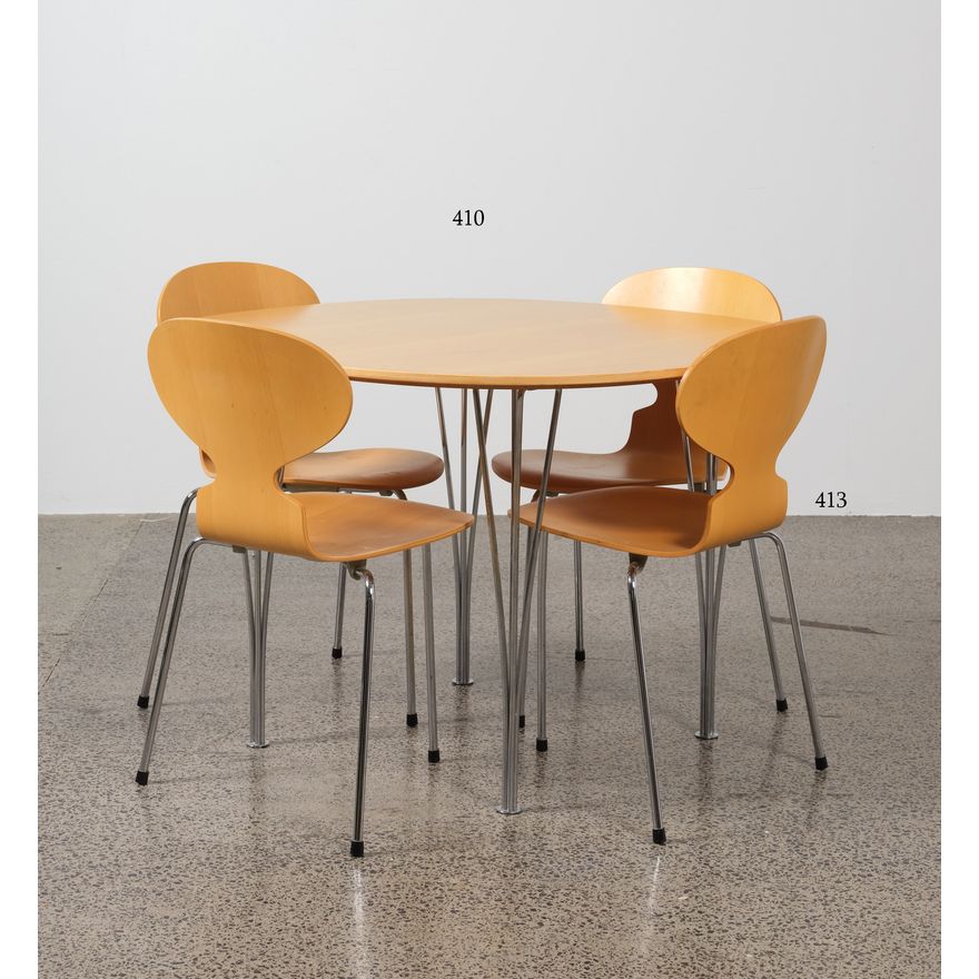 Arne Jacobsen for Fritz Hansen - A set of six iconic and genuine Ant chairs