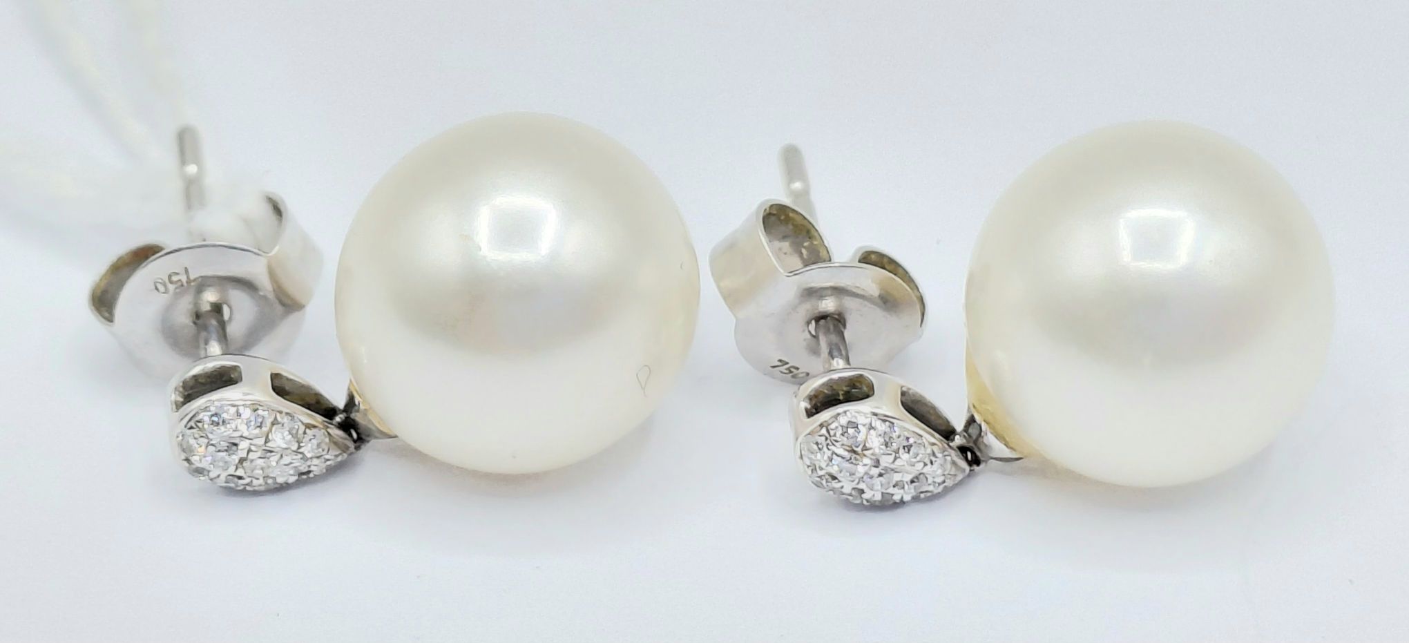 18ct Gold Pearl Diamond Earrings