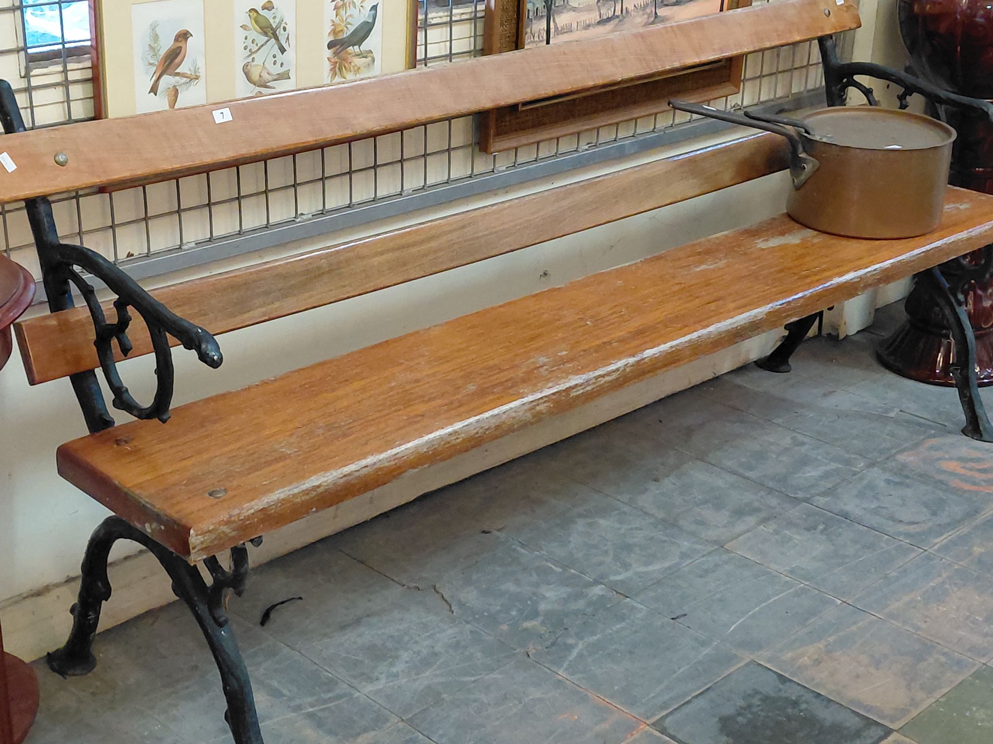 7 · GARDEN BENCH SEAT