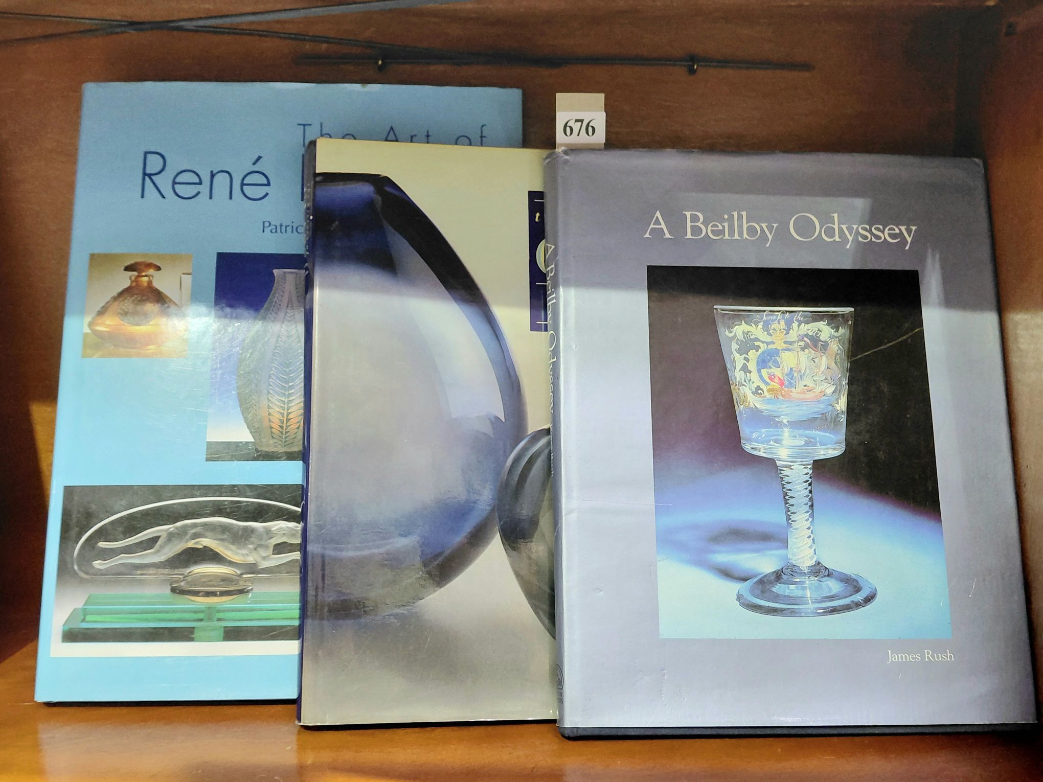 BOOKS - LALIQUE AND GLASS