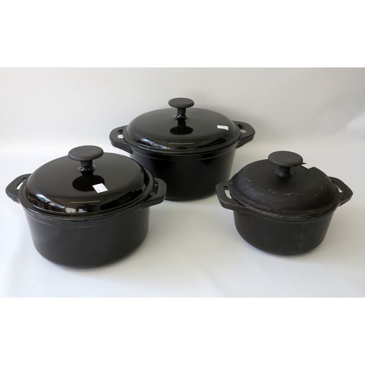 SET OF 3 CAST IRON POTS