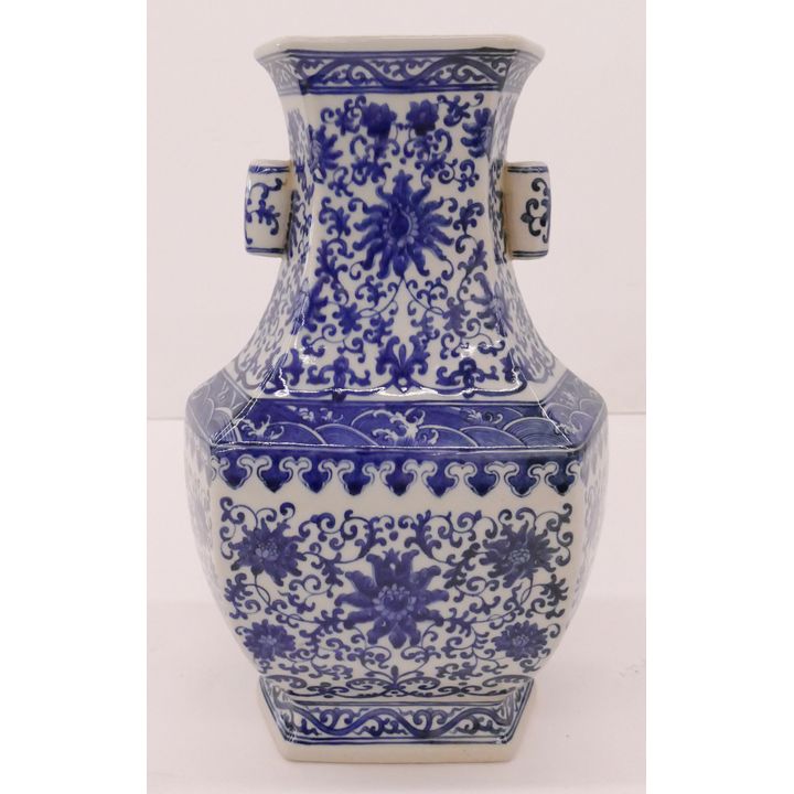 Chinese B&W Arrow Vase- 14''
