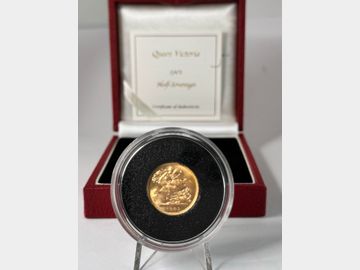 1901 VICTORIA OLD HEAD GOLD HALF SOVEREIGN BOXED